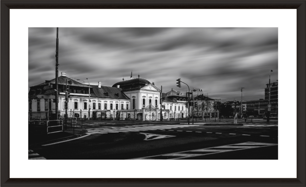 Main image Timeless Presence